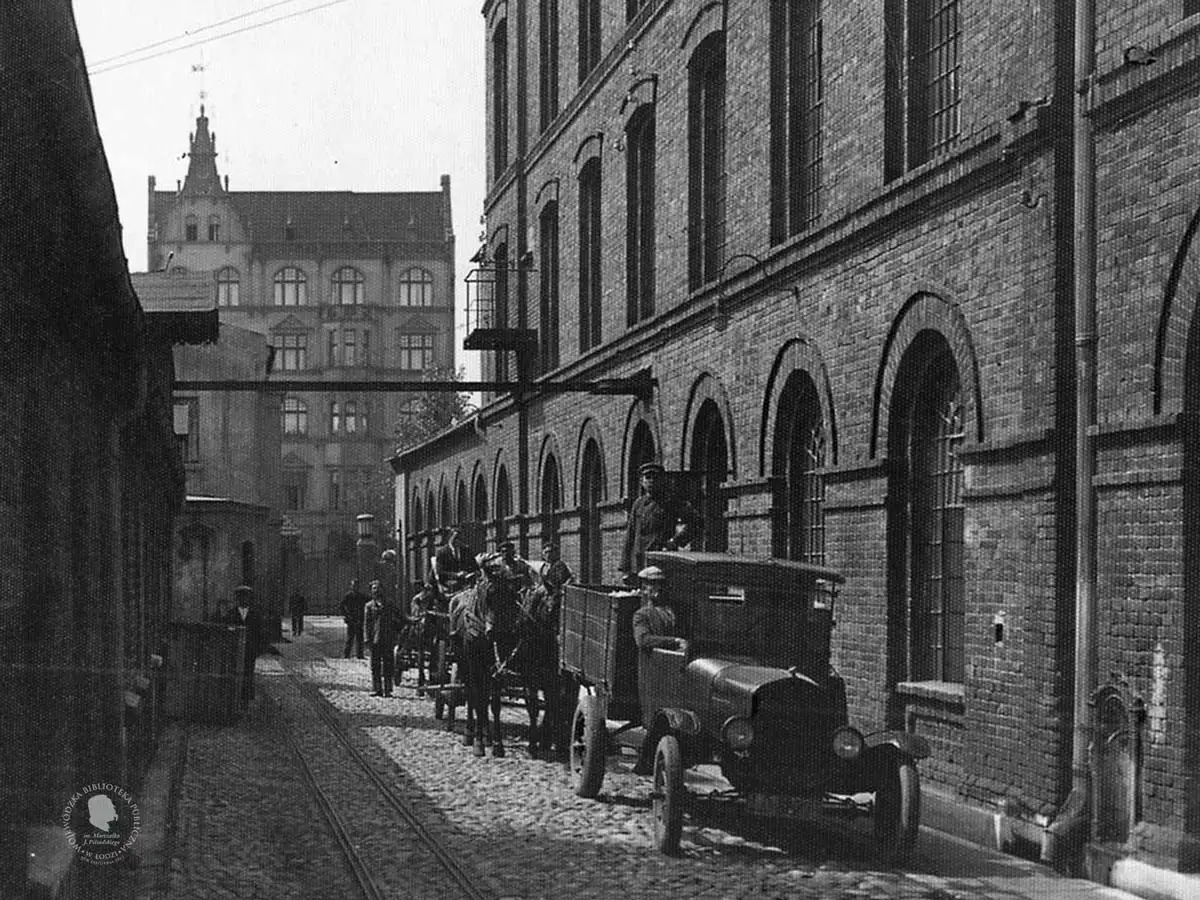 OFF Piotrkowska zdjęcie historyczne fabryki